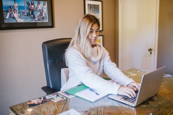 Développez vos compétences en ligne : obtenez votre certification facilement